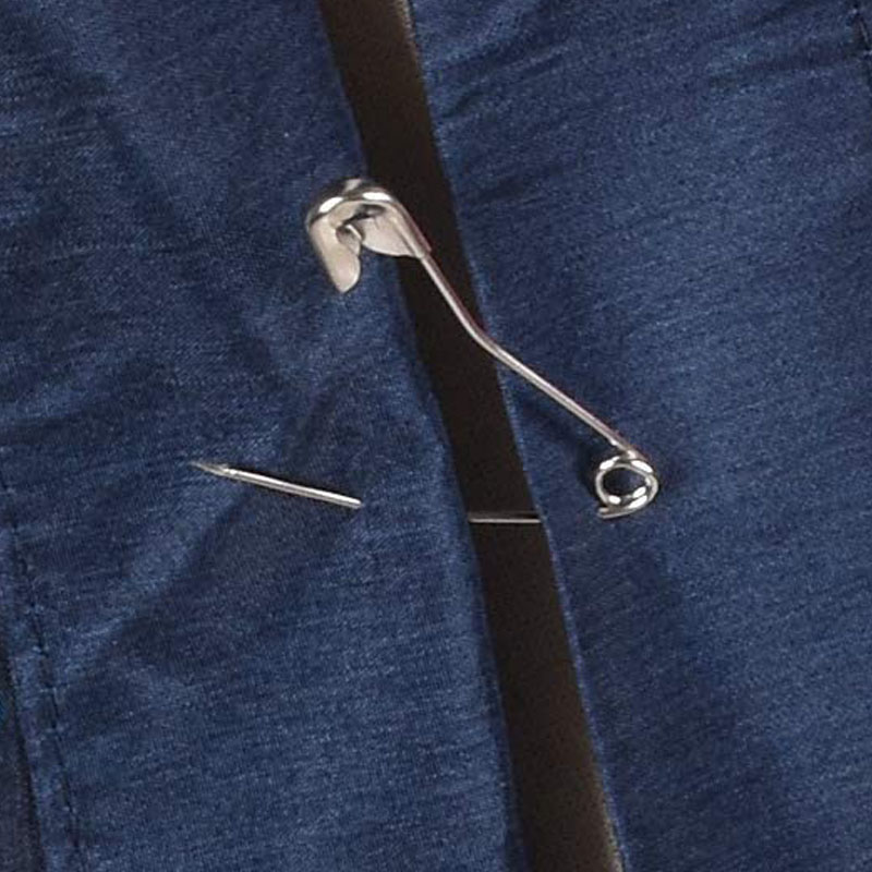 70307 Curved Safety Pins